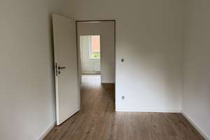 Frisch renovierte und teilsanierte 3-Zi.-Wohnung mit Südbalkon in Bramfeld – Ilenkruut 46, 22179 Bramfeld, Hamburg – Vorschaubild 8
