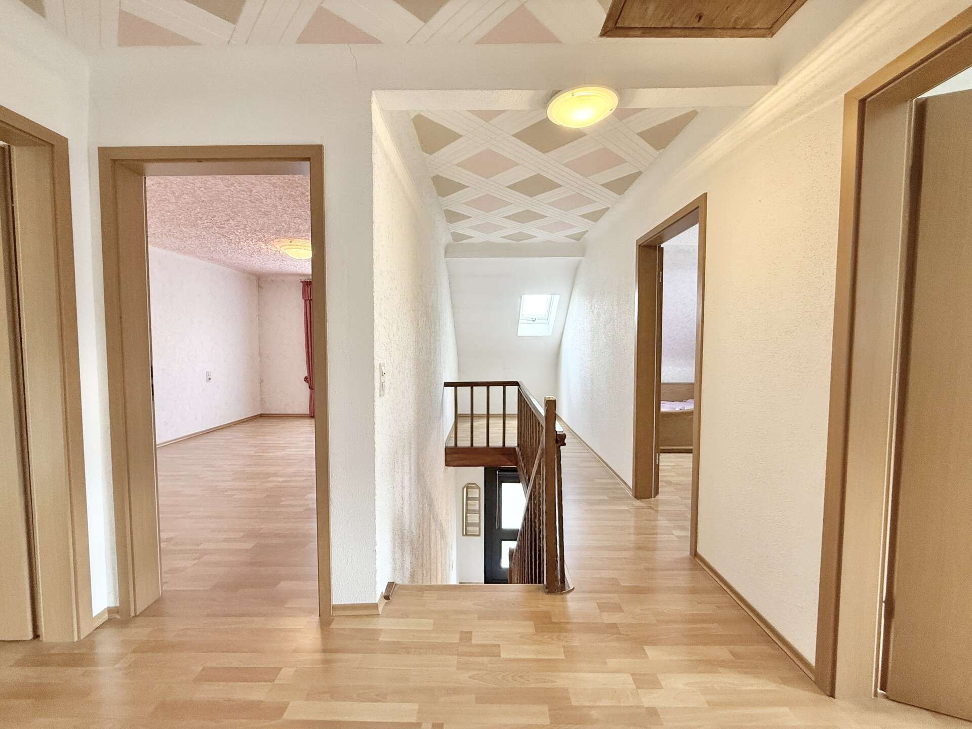 Immobilie in Schmelz - Familienfreundliches Einfamilienhaus auf zwei Etagen in ruhiger Lage von Hüttersdorf - Bild 0