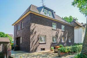 DU-Friemersheim, Grundsolide Doppelhaushälfte mit großem Garten und Blockbohlenhaus – Die vollständige Adresse der Immobilie erhältst du vom Anbieter., 47229 Friemersheim, Duisburg – Vorschaubild 3