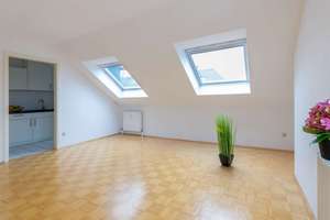 Provisionsfrei - Lichtdurchflutete Wohlfühlwohnung im Dachgeschoss – Die vollständige Adresse der Immobilie erhältst du vom Anbieter., 74348 Lauffen am Neckar – Vorschaubild 3