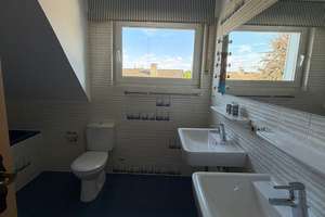 Doppelhaushälfte mit großem Wohn-/Essbereich inkl. Kamin, kl. Garten, Balkon und ausg. Dachgeschoss – Die vollständige Adresse der Immobilie erhältst du vom Anbieter., 45259 Heisingen, Essen – Vorschaubild 17
