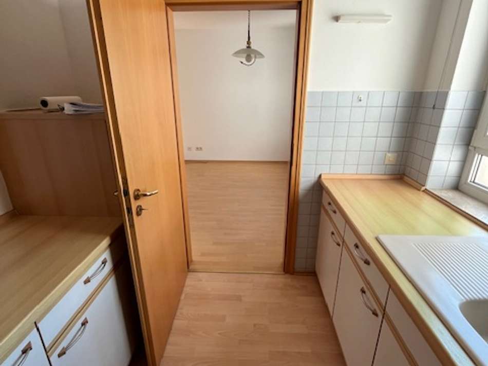 Zugang Essplatz von der Küche 