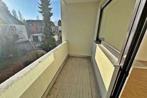 NAHE MÖGELDORFER PLÄRRER UND TIERGARTEN: 2-ZIMMER-ETW MIT SÜDLOGGIA, EBK UND 2 AUSSEN-STELLPLÄTZEN – Ostendstraße 212, 90482 Mögeldorf, Nürnberg – Vorschaubild 16