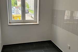 Gemütliche 2-Zimmer Erdgeschosswohnung mit Balkon und Blick ins Grüne – Riemenschneiderstr. 14, 90408 Uhlandstraße, Nürnberg – Vorschaubild 7