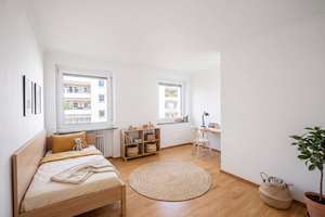 Bezugsfreie 3-Zimmer-Wohnung mit zwei Balkonen und Blick ins Grüne – Die vollständige Adresse der Immobilie erhältst du vom Anbieter., 80687 Sankt Ulrich, München – Vorschaubild 12