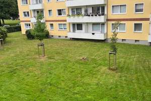 Erstbezug nach vollständiger Modernisierung und Sanierung, 2-Zimmer-Wohnung im 1.OG – Andersenring 49, 23560 Moisling, Lübeck – Vorschaubild 2