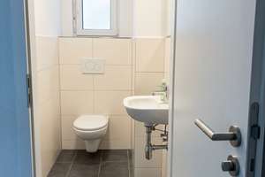 Neuwertiges 6-Zimmer Haus in Neckartenzlingen – Spenglerstraße 39/1, 72654 Neckartenzlingen – Vorschaubild 4