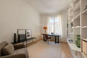 Großzügigkeit im Herzen Schwabings: Stilvoller Altbau mit 6 Zimmern und ruhigem Innenhof-Balkon – Die vollständige Adresse der Immobilie erhältst du vom Anbieter., 80796 Neuschwabing, München – Vorschaubild 26