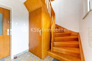 Großzügiges, sonnenverwöhntes Grundstück mit Zweifamilienhaus für kreative Sanierer. – Die vollständige Adresse der Immobilie erhältst du vom Anbieter., 51469 Hand, Bergisch Gladbach – Vorschaubild 5