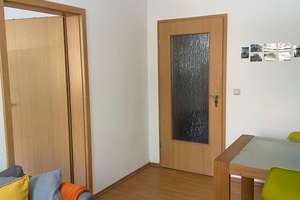 2,5 Zimmer im Erfurter Zentrum - Nähe FH/HMU/UNI - ideal für Singles oder Paare - mit Gartennutzung! – Die vollständige Adresse der Immobilie erhältst du vom Anbieter., 99085 Krämpfervorstadt, Erfurt – Vorschaubild 4