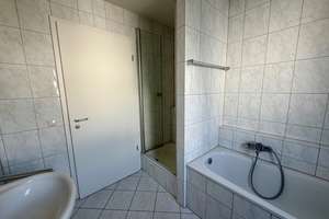 "Perfekte Raumaufteilung"
Freigestellte 3 Zimmerwohnung in beliebter Lage vom Europaviertel – Die vollständige Adresse der Immobilie erhältst du vom Anbieter., 65197 Rheingauviertel / Hollerborn, Wiesbaden – Vorschaubild 6