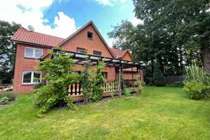 Wohnen am Feld: Gepflegtes Wohnhaus mit 8 Zimmern in ruhiger Feldrandlage – Hannover (Kreis) – Vorschaubild 2