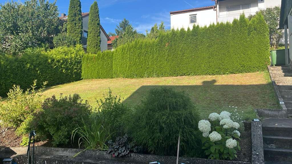 Immobilie in Weikersheim - Wunderschönes Reihenhaus mit Terrassen und Garten - Bild 2