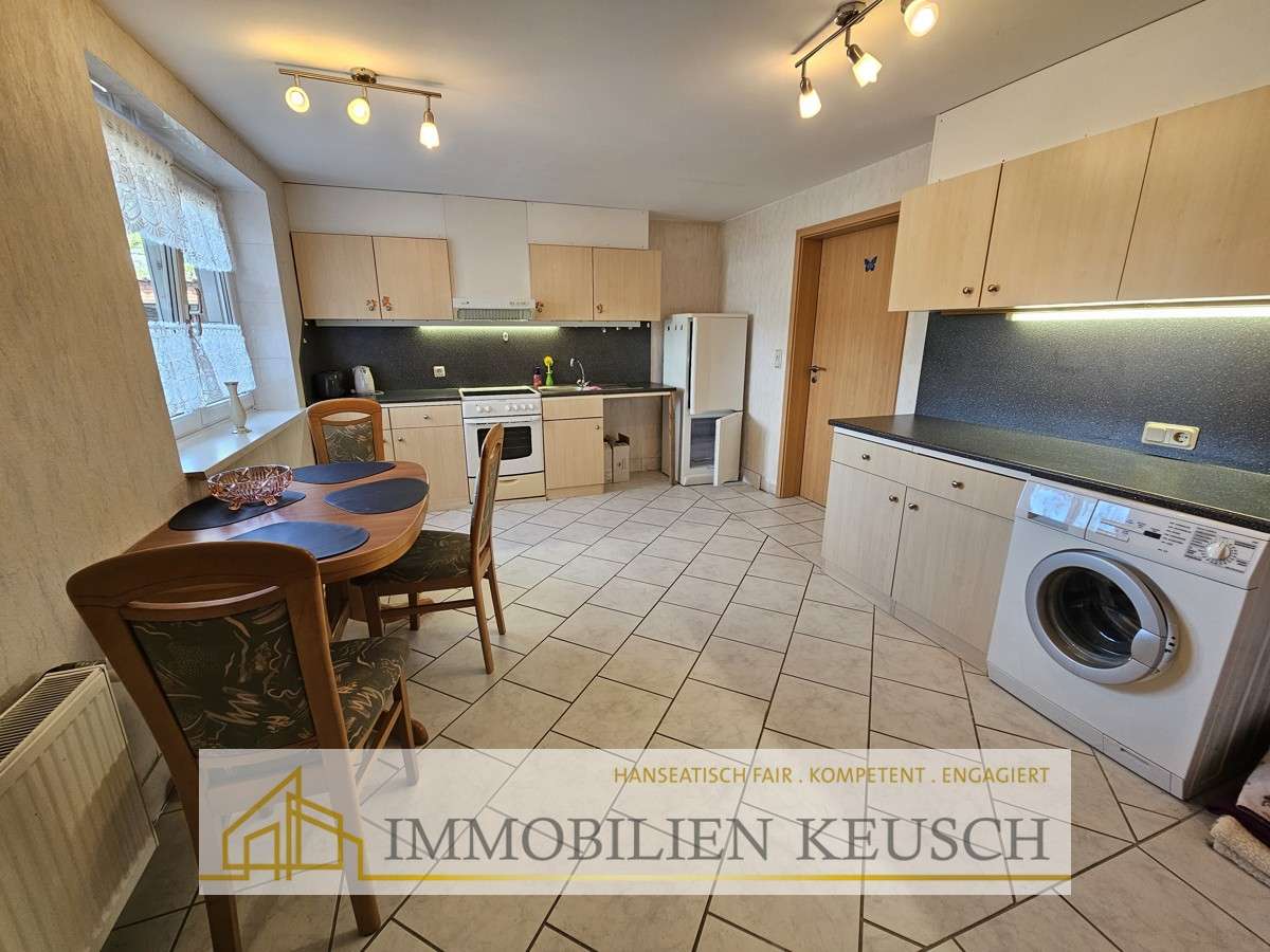 Immobilie in Langwedel - 1-2 Fam.-Haus mit viel Platz über drei Etagen, Sonnenterrasse & Balkon, div. Garagen & Werkstatt - Bild 1