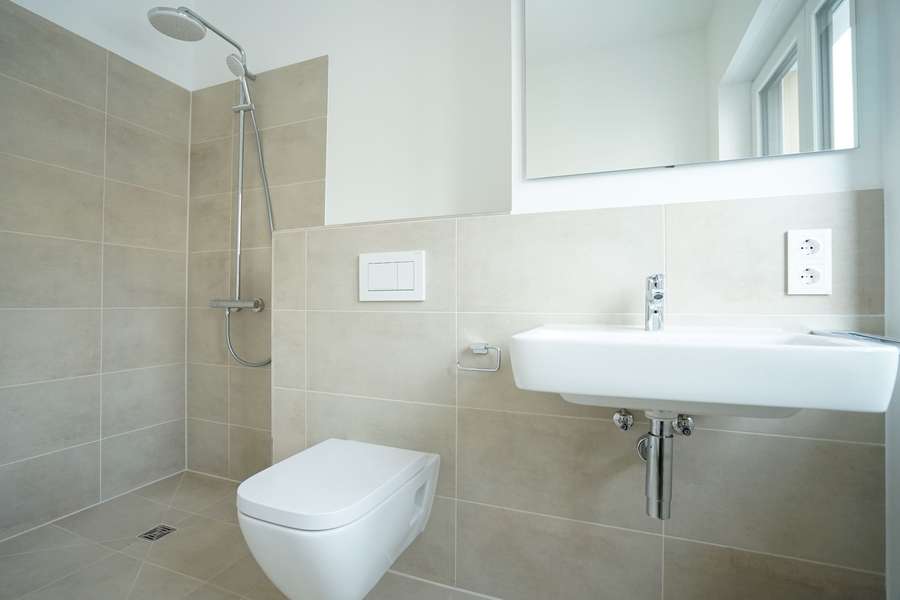 **Erstbezug** Geräumige 4-Raum-Wohnung mit Balkon in Dresden-Friedrichstadt - Photo 3