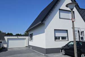 Schönes Einfamilienhaus mit Garage und Garten in ruhiger Lage – Die vollständige Adresse der Immobilie erhältst du vom Anbieter., 50374 Erftstadt – Vorschaubild 1