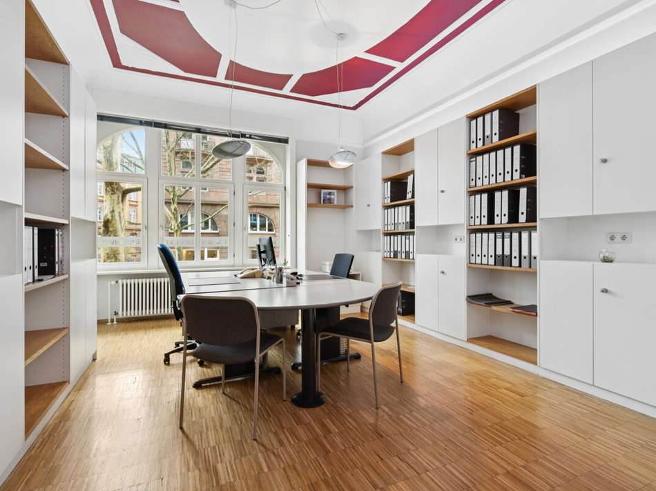 Büro 1