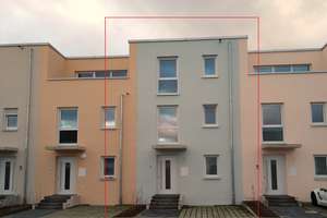 Reihenhaus mit 5 Zimmern •	Ca. 161 m² Wohnfläche  •	Privater Garten (autofreier Bereich)  •	Hochwert