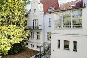 +++ Villa mit 4 Wohneinheiten und Bootsanlegesteg am Tiefen See +++