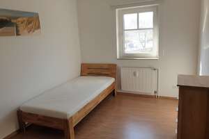 Möbliertes Reihenmittelhaus ca. 92 m² inkl. 19 m² DG – Die vollständige Adresse der Immobilie erhältst du vom Anbieter., 24109 Mettenhof, Kiel – Vorschaubild 11