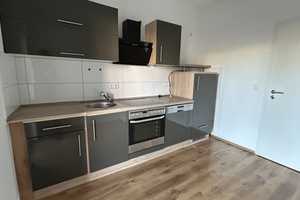 Ein-Zimmer-Wohnung mit Einbauküche und kleiner Terrasse – Bremer Straße 0, 39124 Magdeburg – Vorschaubild 1