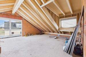 2-ZKB-Dachgeschosswohnung mit Aufzug und Südost-Balkon! Ruhige Lage! Wallbox vorbereitet! – Die vollständige Adresse der Immobilie erhältst du vom Anbieter., 85051 Südwest, Ingolstadt – Vorschaubild 2