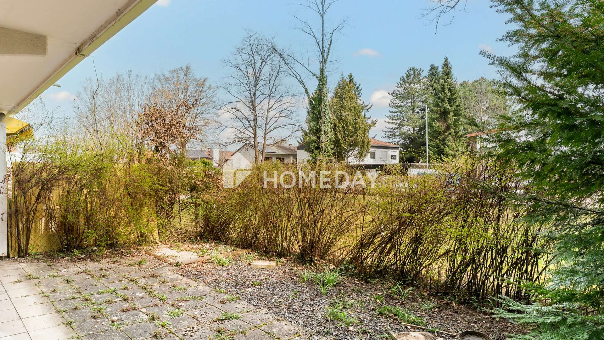 Charmante 2-Zimmer-Erdgeschosswohnung mit Terrasse, Gartenanteil & Tiefgaragenstellplatz, München Kreis – Bild 2