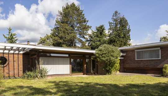 Bild von Denkmalgeschützter Villenbungalow in exzellenter Lage