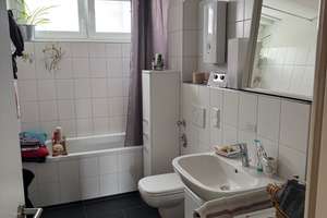Neu renovierte Wohnung mit Balkon in der Südstadt 