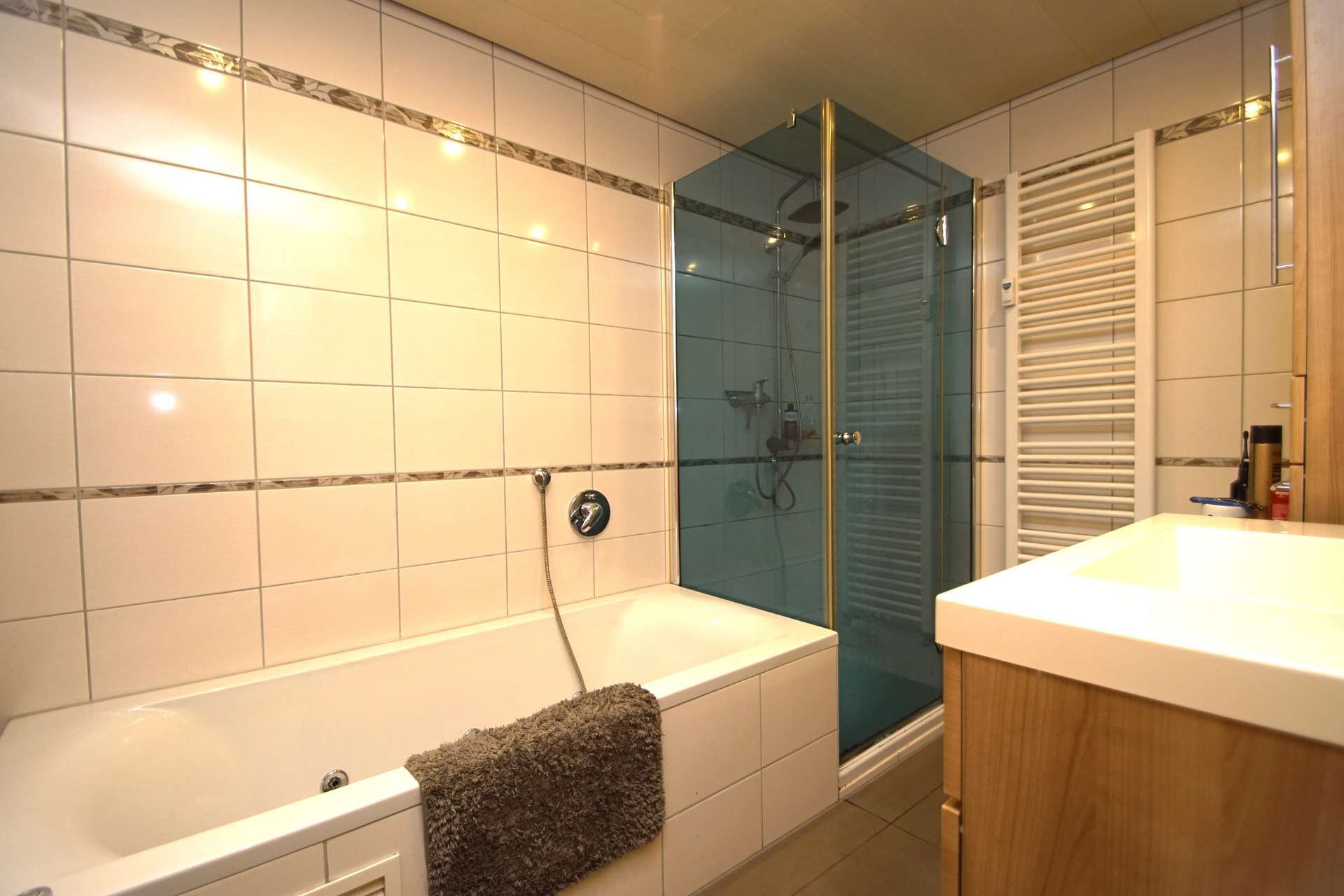 Immobilie in Neuffen - Zentrumsnah wohnen mit Terrasse und kurzen Wegen - Bild 1