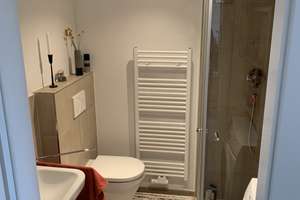 Neuwertige 2,5-Raum-Wohnung mit Balkon und Einbauküche in München Schwabing (Olympiapark) – Die vollständige Adresse der Immobilie erhältst du vom Anbieter., 80809 Am Luitpoldpark, München – Vorschaubild 13