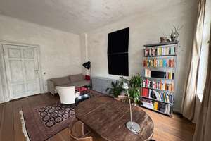 Charmante 2-Zimmer-Altbauwohnung in Mitte/Prenzlauer Berg - möbliert, befristet auf 6 Monate – Templiner Straße 18, 10119 Prenzlauer Berg, Berlin – Vorschaubild 1