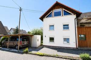 Charmante Doppelhaushälfte in Kreuztal: Ideal für Familien & Anleger – Die vollständige Adresse der Immobilie erhältst du vom Anbieter., 57078 Dillnhütten, Siegen – Vorschaubild 2