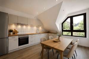 Wohnen auf zwei Ebenen! Helle Maisonettewohnung mit Balkon und Garage in Köln-Mengenich – 50829 Bocklemünd/Mengenich, Köln – Vorschaubild 4