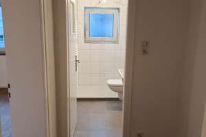 Sanierte 2-Zimmer-Wohnung mit Sonnenbalkon – Die vollständige Adresse der Immobilie erhältst du vom Anbieter., 40468 Unterrath, Düsseldorf – Vorschaubild 9