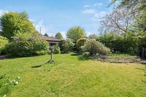 Charmanter Bungalow mit fünf Zimmern, Gartenidylle und Keller in beliebter Lage von Rahlstedt – Hamburg – Vorschaubild 14