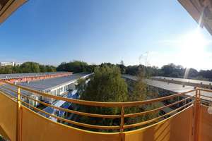Helle, offene 3-Zimmer-Wohnung mit Balkon und Ausblick  – Preziosastr. 1, 81927 Johanneskirchen, München – Vorschaubild 3