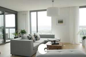 Außergewöhnliche 2,5-Zimmer-Wohnung mit tollem Ausblick im höchsten Wohnhaus Stuttgarts – Stuttgart – Vorschaubild 1