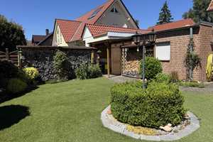 Peine OT Stederdorf / Einfamilien-Traumhaus mit Doppelgarage und schöner Gartenanlage – Peine (Kreis) – Vorschaubild 3