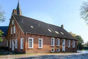 Gut vermietetes Dreifamilienhaus an der Bingumer Kirche – Leer (Kreis) – Vorschaubild 2