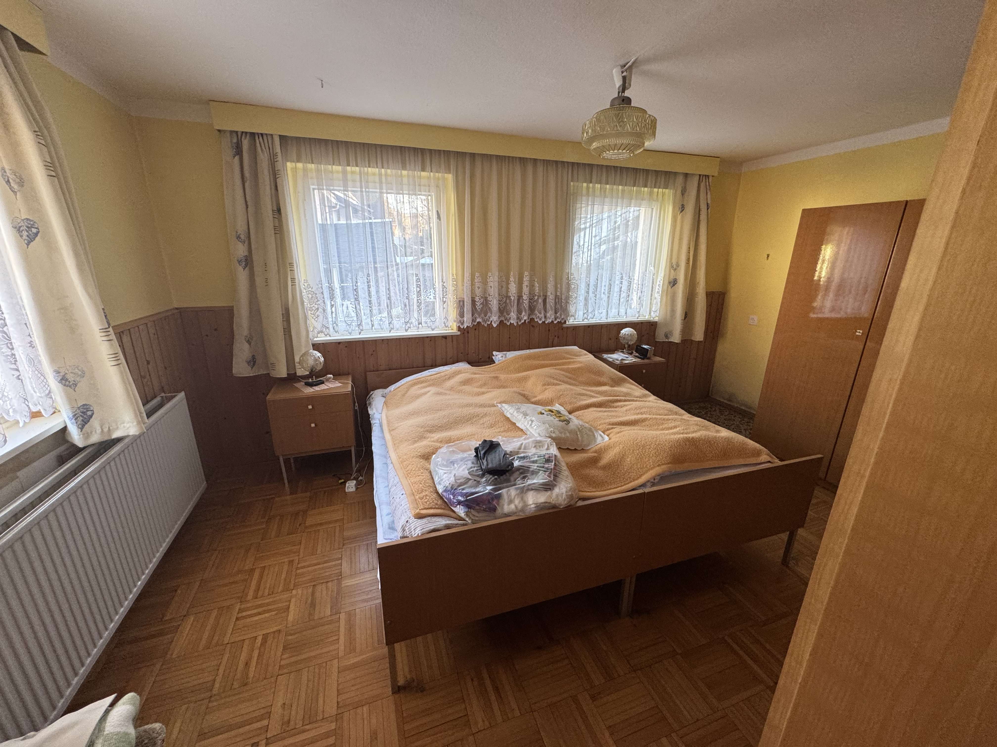 Immobilie in Augustusburg - Kleines Haus zum Um-und Ausbau - Bild 0