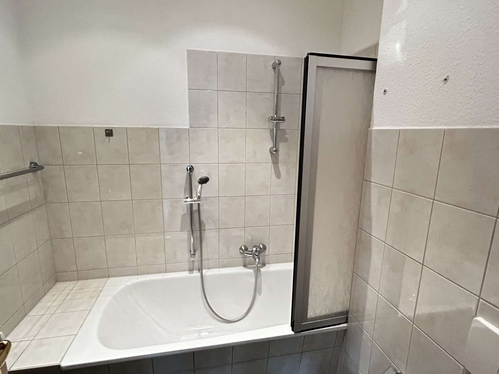 Immobilie in Hartmannsdorf bei Kirchberg - Leerstehende, helle 2-Raumwohnung mit EBK in Kirchberg! Denkmalschutz! - Bild 0