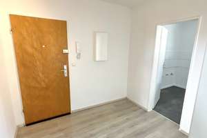 Renovierte Wohnung in Garath - Ab sofort frei ! – Thomas-Dehler-Straße 5, 40595 Garath, Düsseldorf – Vorschaubild 2