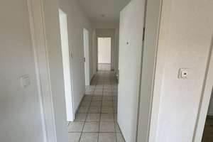 *** renovierte 3 Zimmer-Wohnung im EG mit Garage und großem Garten - gute BAB Anbindung *** – Asdonkstraße 40, 41066 Bettrath-Hoven, Mönchengladbach – Vorschaubild 11