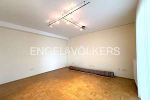 Lichtdurchflutete 2-Zimmer-Wohnung mit umlaufendem Balkon, Aufzug und Stellplatz – Die vollständige Adresse der Immobilie erhältst du vom Anbieter., 57074 Siegen, Siegen – Vorschaubild 6