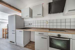 Eilendorf!
Großes, modernisierungsbedürftiges 2-Familienhaus mit Garage und mehreren Stellplätzen – Die vollständige Adresse der Immobilie erhältst du vom Anbieter., 52080 Eilendorf, Aachen – Vorschaubild 21