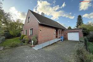 Einfamilienhaus auf ruhigem Hintergrundstück