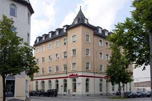 Großzügige und helle, renovierte 2-Zimmer-Dachgeschoß-Wohnung mit Lift in Sendling – Senserstr. 15, 81371 Sendlinger Feld, München – Vorschaubild 2