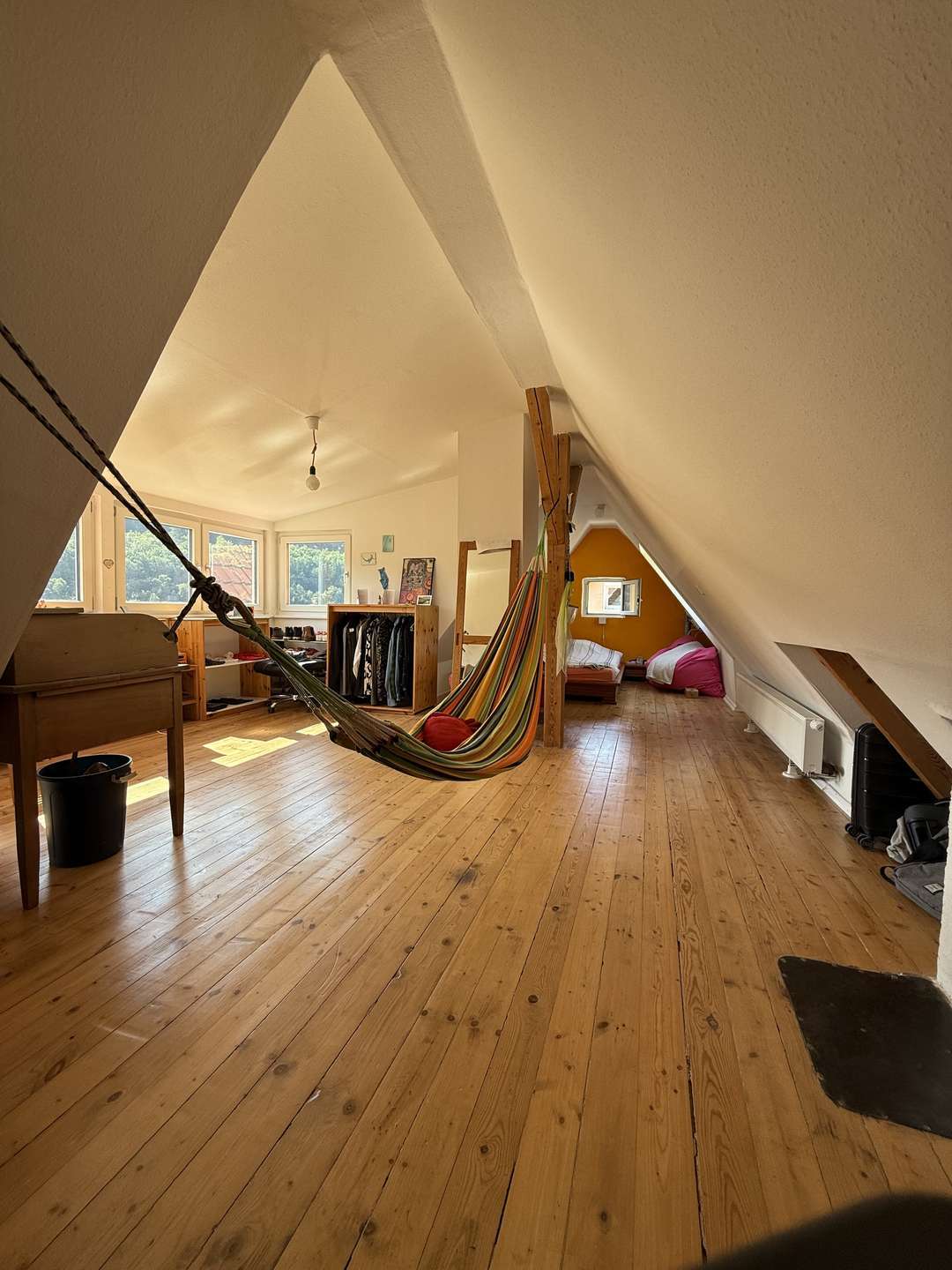 Immobilie in Calw - Wohnen im Grünen – charmantes Zuhause mit Blick ins Tal und Waldnähe - Bild 2