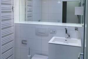 3-Zimmer-Wohnung mit großem Garten in Regensburg – Wartenbergweg xxx, 93051 Kumpfmühl-Ziegetsdorf-Neuprüll, Regensburg – Vorschaubild 2